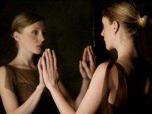 Projektovanje unutrašnjih konflikata na ljubav i veze Horoskop