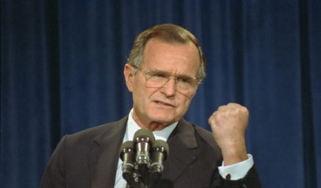 Džordž Buš Stariji (1989-1993)
