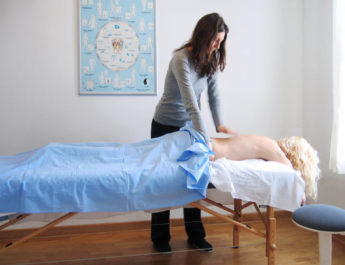 Kako danska telesna terapija pomaže kod bolova u vratu, kičmi, ramenu